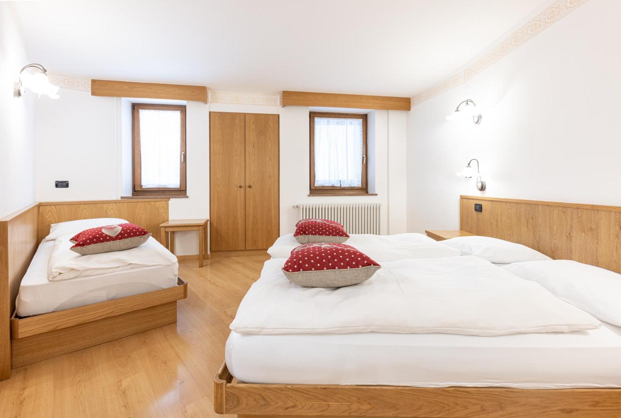 Albergo Arnica Canazei Zewnętrze zdjęcie