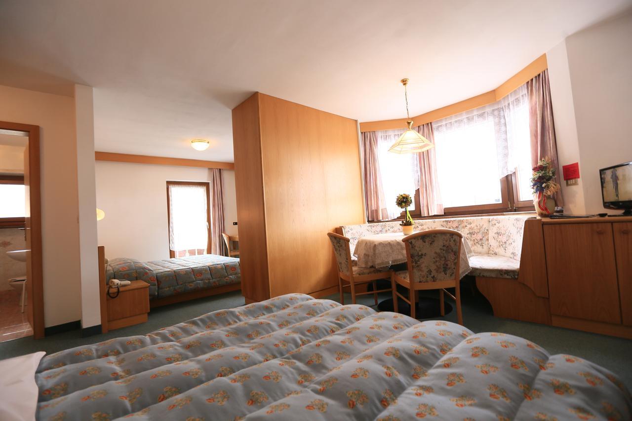 Albergo Arnica Canazei Zewnętrze zdjęcie