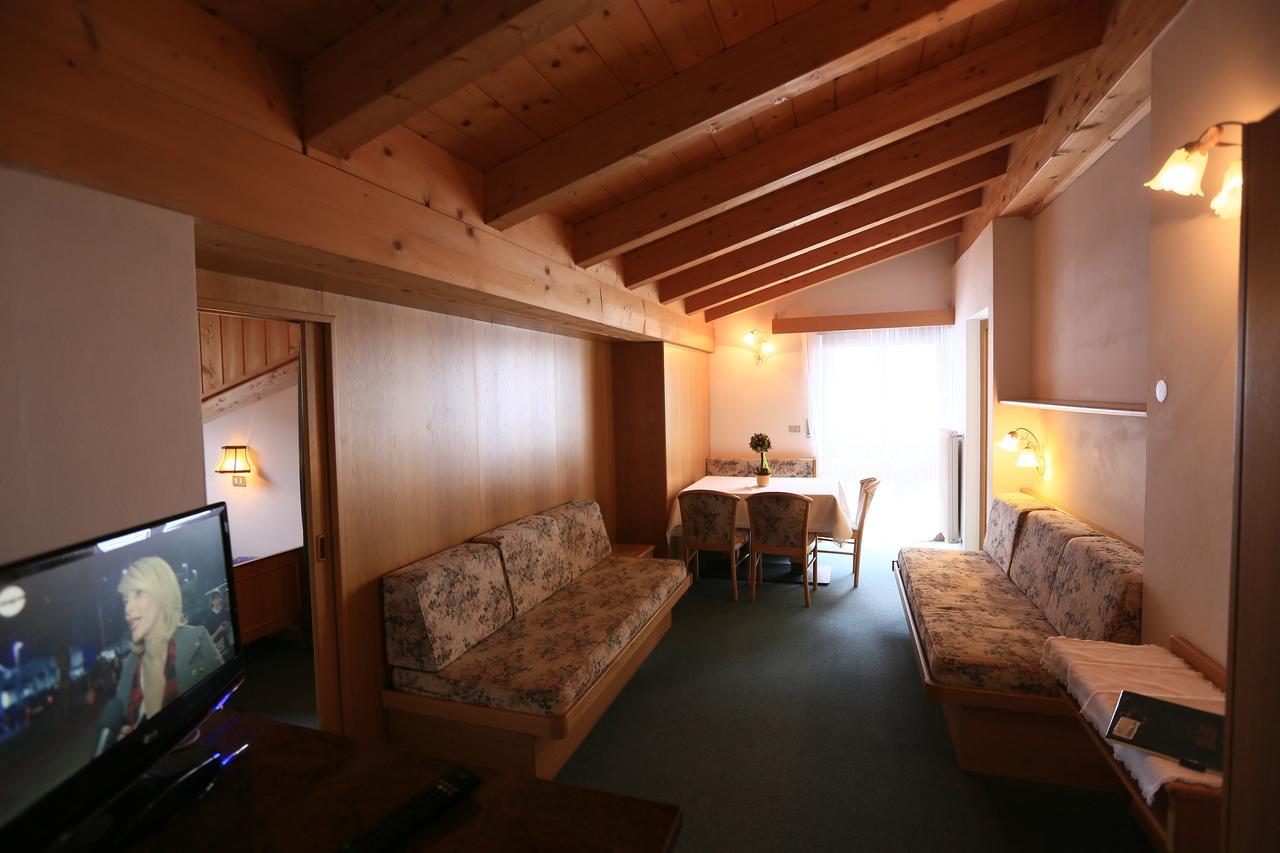 Albergo Arnica Canazei Zewnętrze zdjęcie
